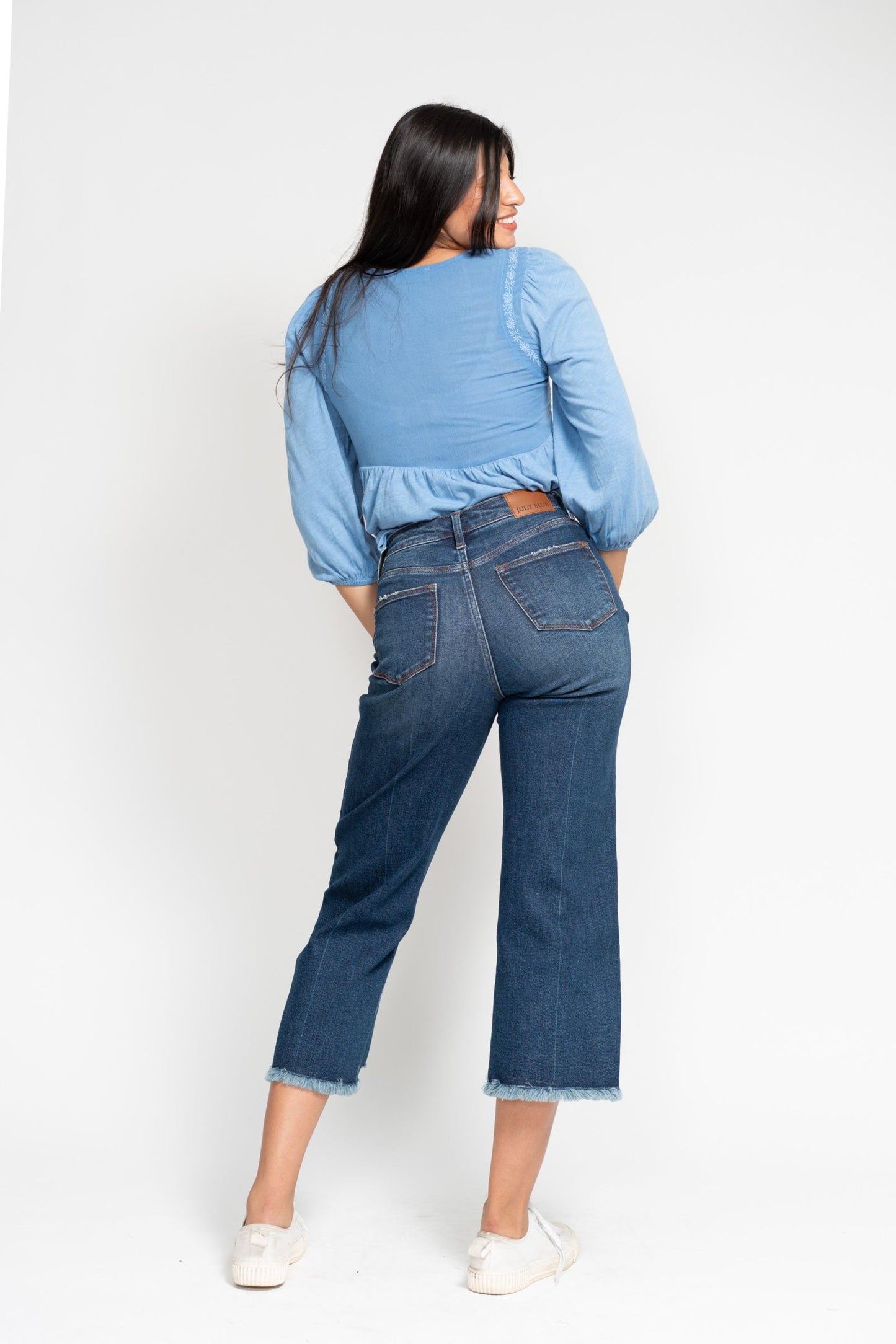 Judy Blue Button Fly Crop Jeans 88887