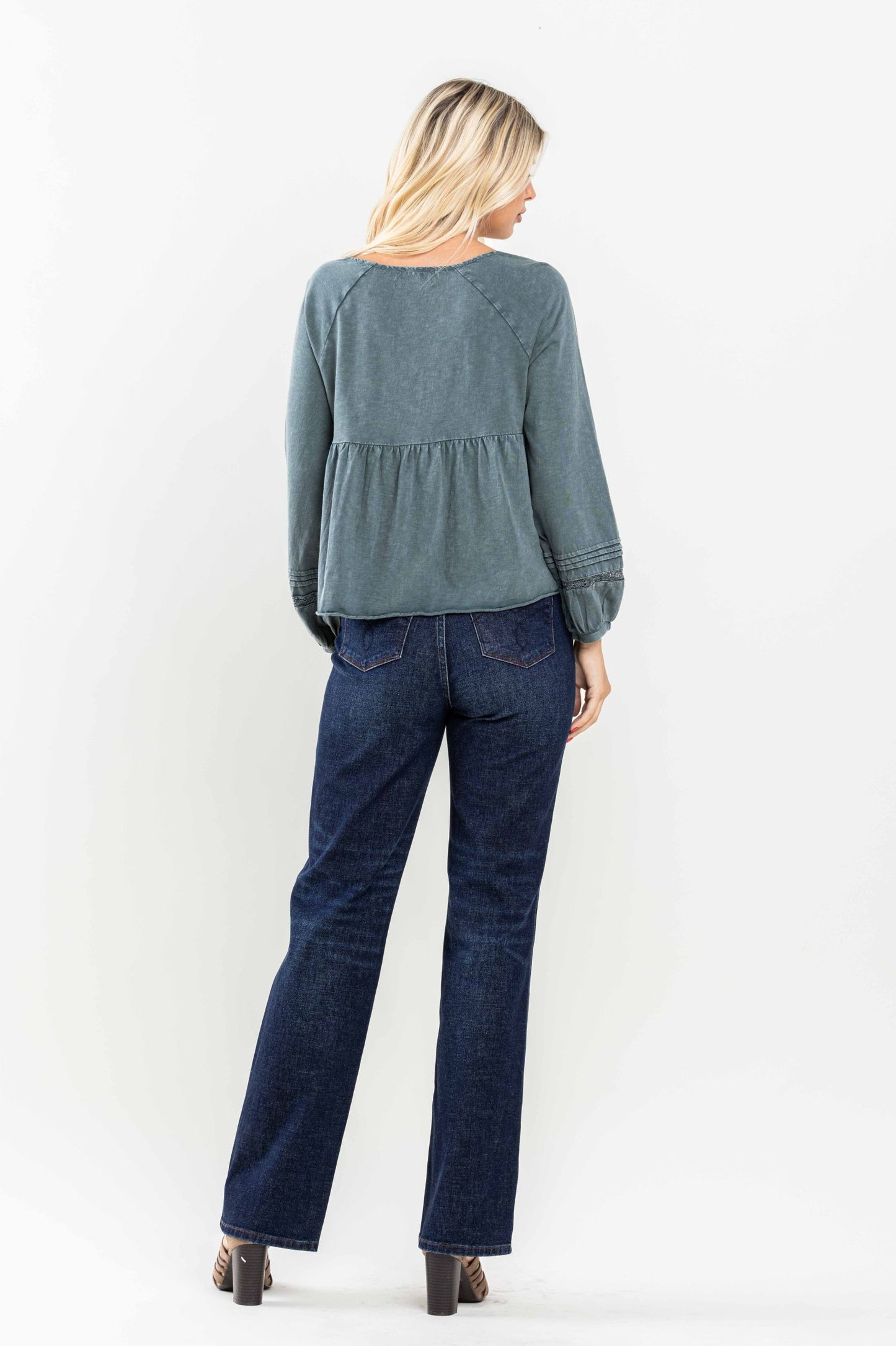 Judy Blue Button Fly Straight Fit Jeans 88598